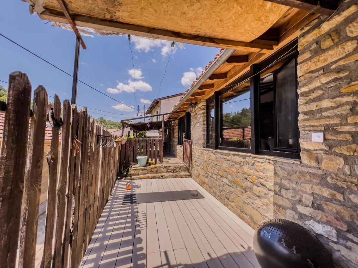 The Base- Balance Hub Hotel Veliko Tarnovo Exterior photo
